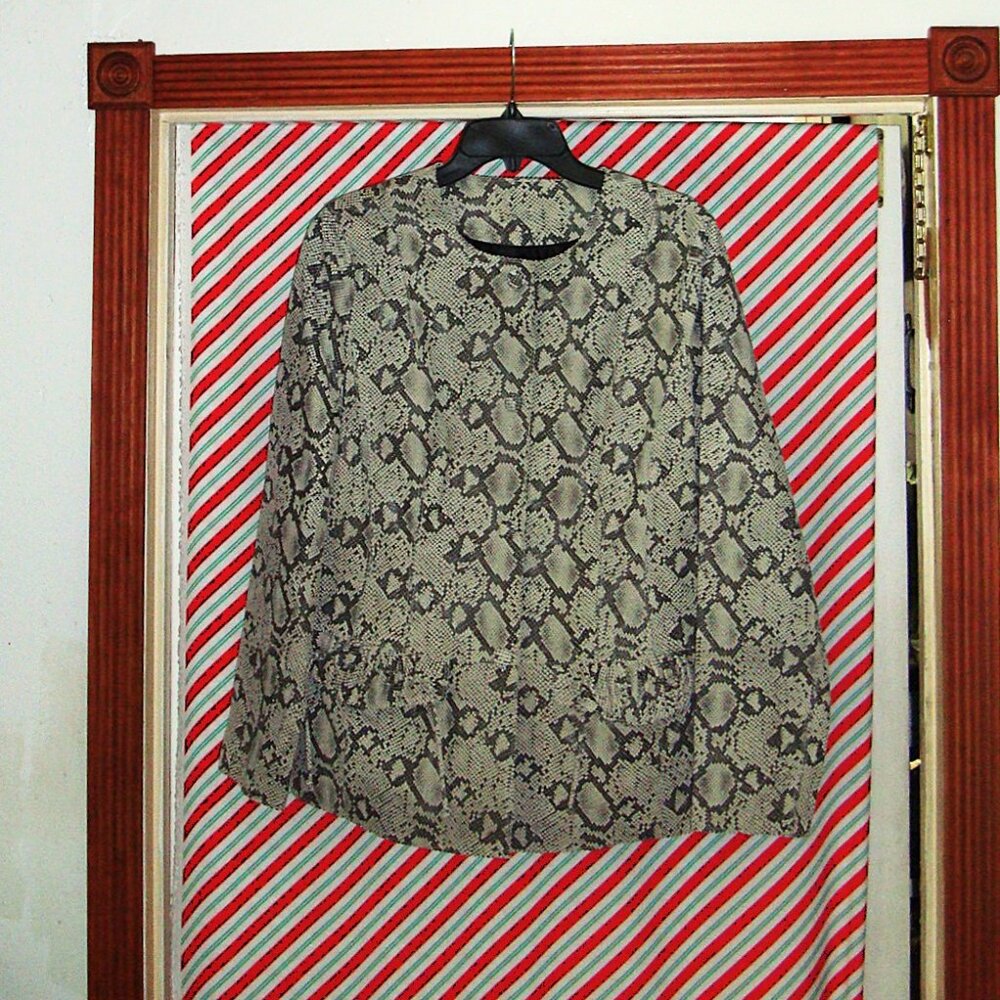Chi by Carlos Falchi Embossed Cocoa Beige Leather Snake Skin Pattern Jacket